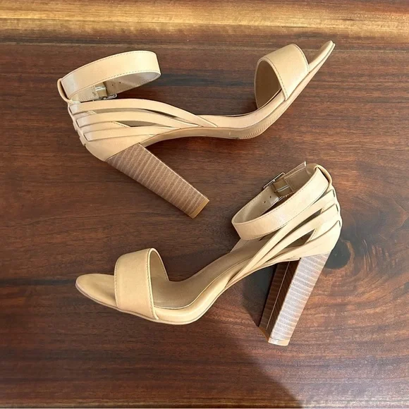 🌷 Torrid Nude Woven Platform Heel Ankle Strap Sandals Size 9.5W - Picture 4 of 9
